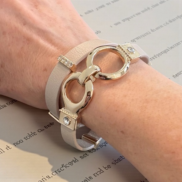 White House Black Market Gold and Cream Bracelet - Picture 2 of 2